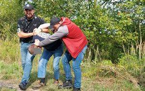 Zadał śmiertelne cios podczas kłótni o pieniądze. Nożownik z Koluszek zatrzymany. 33-latkowi grozi dożywocie [Wideo foto]